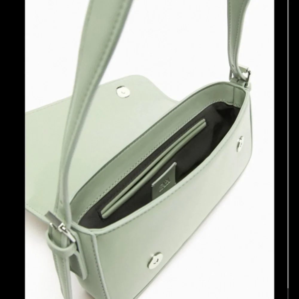 💚 Stylish Geometric Flap Shoulder Bag